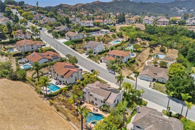 22241 Dardenne, Calabasas, CA 91302