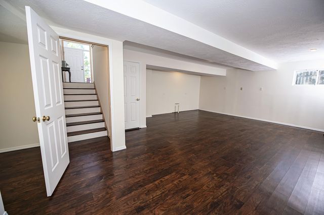 5646 S Jefferson Avenue, Springfield, MO 65810