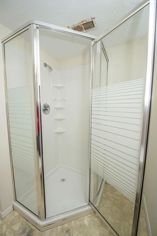 5646 S Jefferson Avenue, Springfield, MO 65810