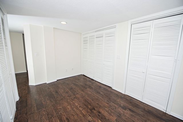 5646 S Jefferson Avenue, Springfield, MO 65810