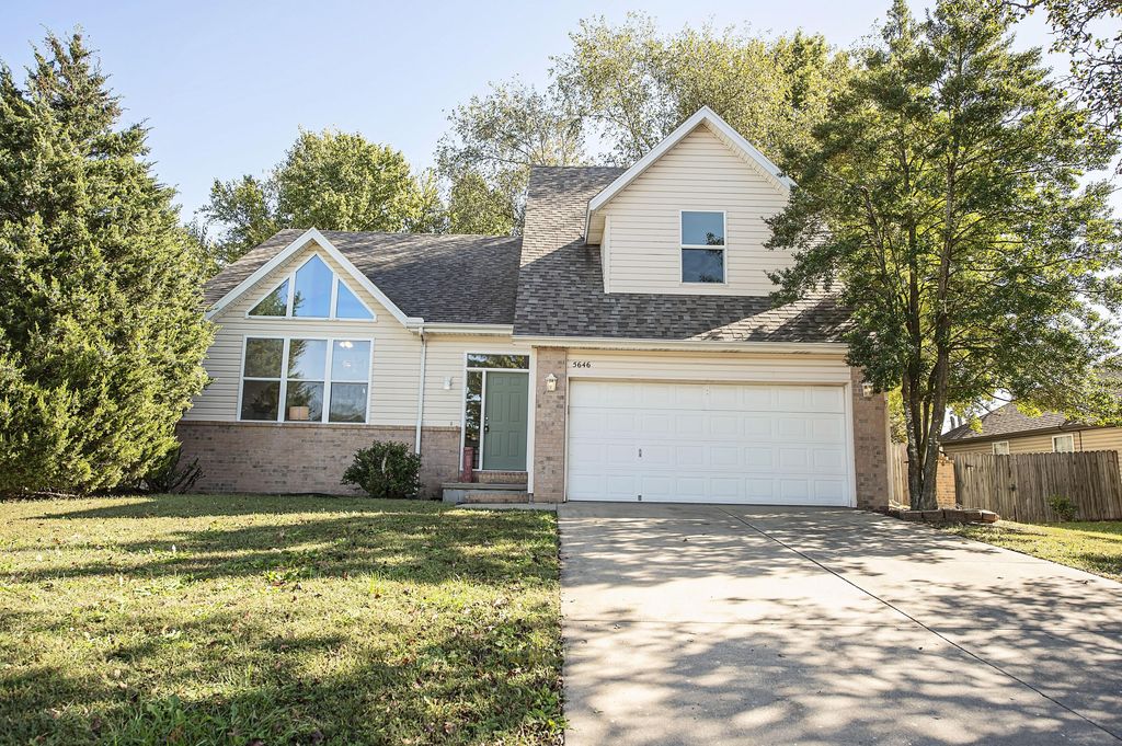 5646 S Jefferson Avenue, Springfield, MO 65810