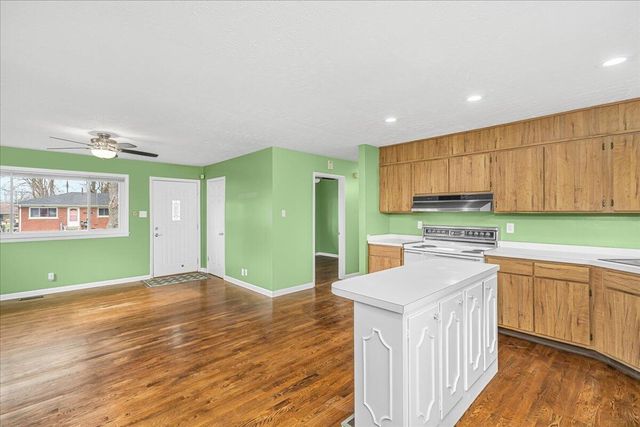 136 Tahoma Drive, Paris, KY 40361