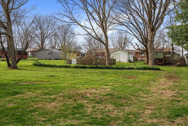 136 Tahoma Drive, Paris, KY 40361
