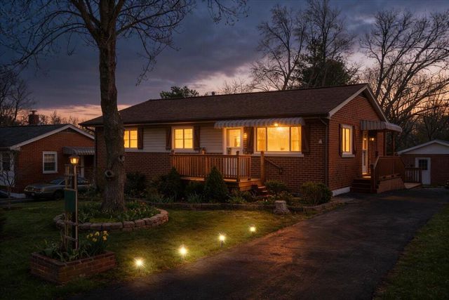 136 Tahoma Drive, Paris, KY 40361