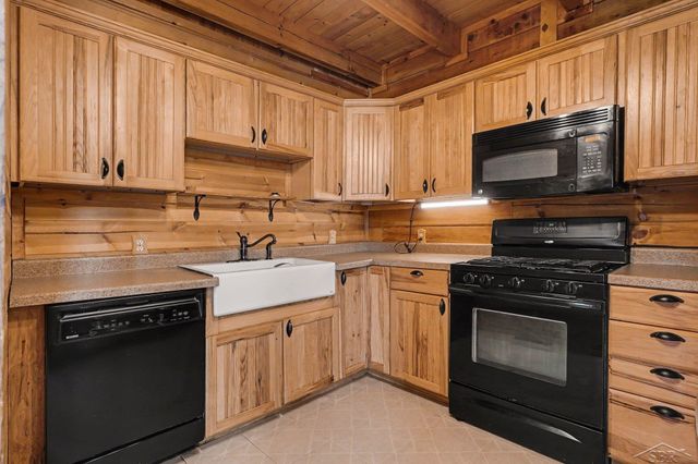 4575 Cadillac Place, Saginaw, MI 48604