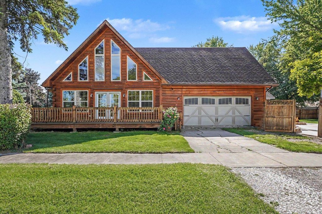 4575 Cadillac Place, Saginaw, MI 48604