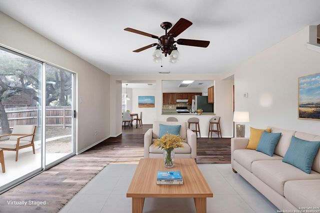 827 Clover Creek, San Antonio, TX 78245