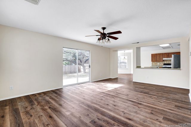 827 Clover Creek, San Antonio, TX 78245