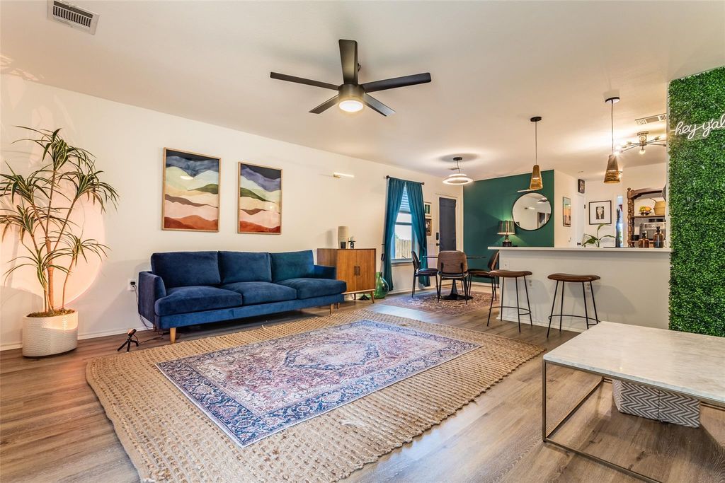 11621 Melstone DR, Manor, TX 78653