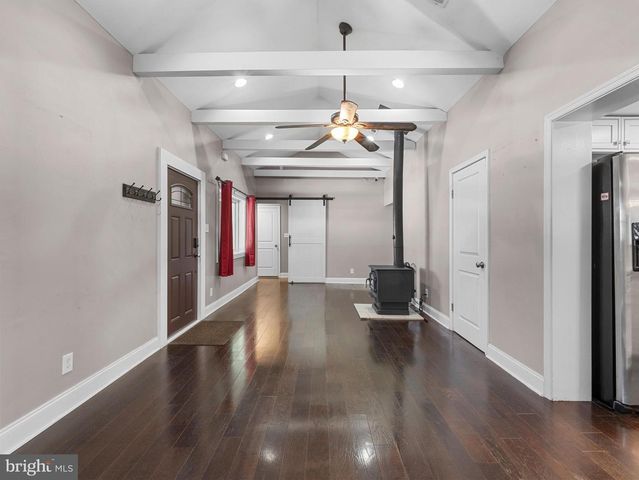 610 LAUREL DR, Pasadena, MD 21122
