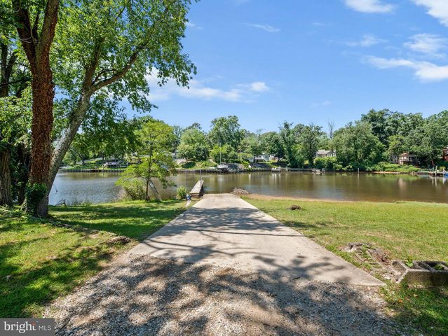 610 LAUREL DR, Pasadena, MD 21122