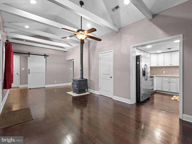 610 LAUREL DR, Pasadena, MD 21122