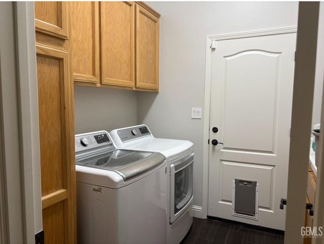 10616 Iron Creek Avenue, Bakersfield, CA 93312