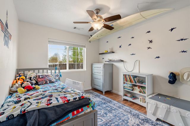 962 Crest Drive, Central Point, OR 97502