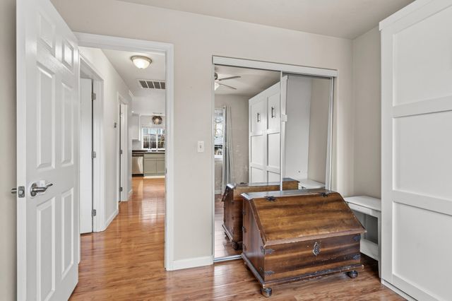 962 Crest Drive, Central Point, OR 97502