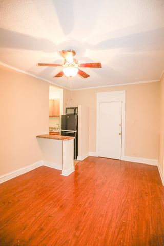 5210 S Woodlawn Avenue 105, Chicago, IL 60615