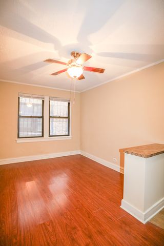 5210 S Woodlawn Avenue 105, Chicago, IL 60615