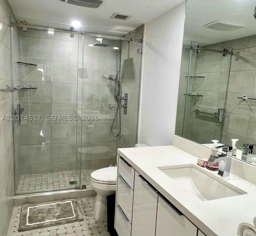 1985 S Ocean Dr 17P, Hallandale Beach, FL 33009