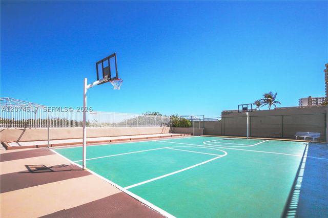 1985 S Ocean Dr 17P, Hallandale Beach, FL 33009