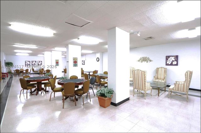 1985 S Ocean Dr 17P, Hallandale Beach, FL 33009