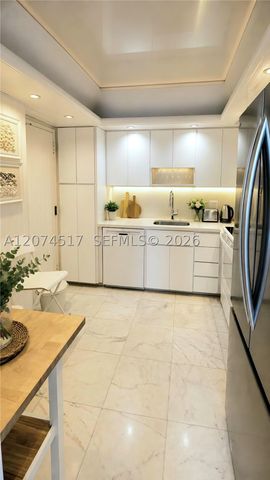 1985 S Ocean Dr 17P, Hallandale Beach, FL 33009