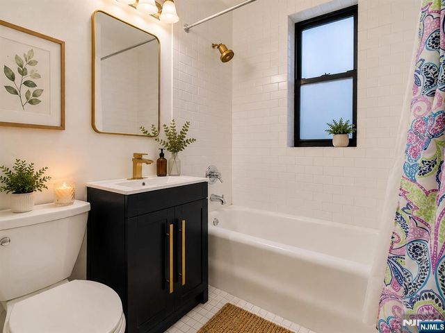 260 Harrison Avenue 104, Jersey City, NJ 07304