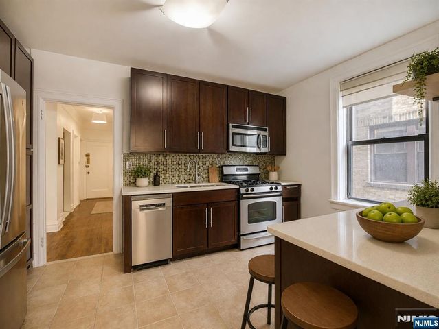 260 Harrison Avenue 104, Jersey City, NJ 07304