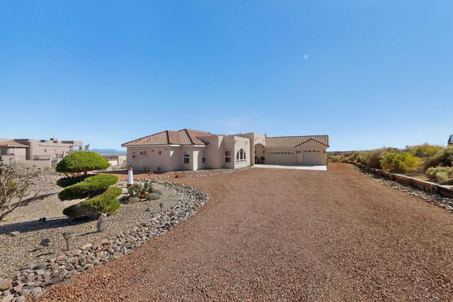 6520 Milpa Alta Road NE, Rio Rancho, NM 87144