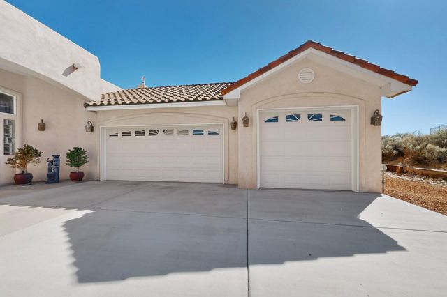 6520 Milpa Alta Road NE, Rio Rancho, NM 87144