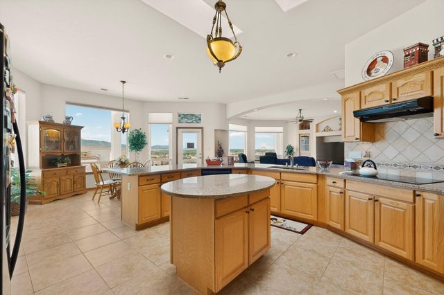 6520 Milpa Alta Road NE, Rio Rancho, NM 87144