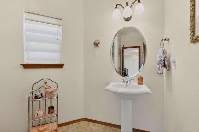 6520 Milpa Alta Road NE, Rio Rancho, NM 87144