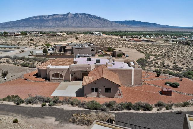 6520 Milpa Alta Road NE, Rio Rancho, NM 87144
