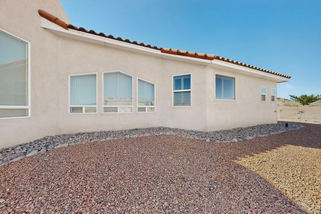 6520 Milpa Alta Road NE, Rio Rancho, NM 87144