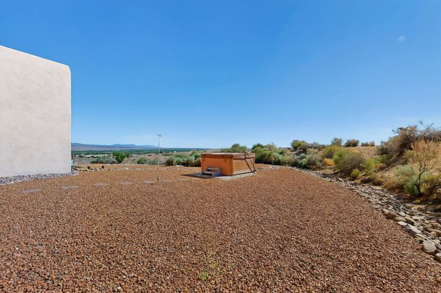 6520 Milpa Alta Road NE, Rio Rancho, NM 87144
