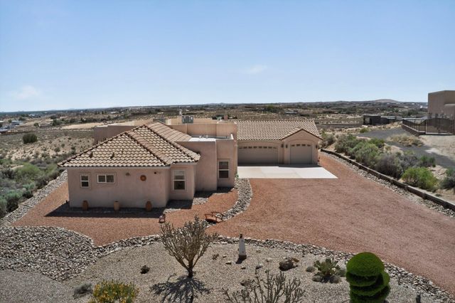 6520 Milpa Alta Road NE, Rio Rancho, NM 87144