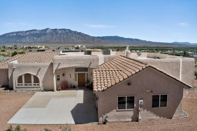 6520 Milpa Alta Road NE, Rio Rancho, NM 87144