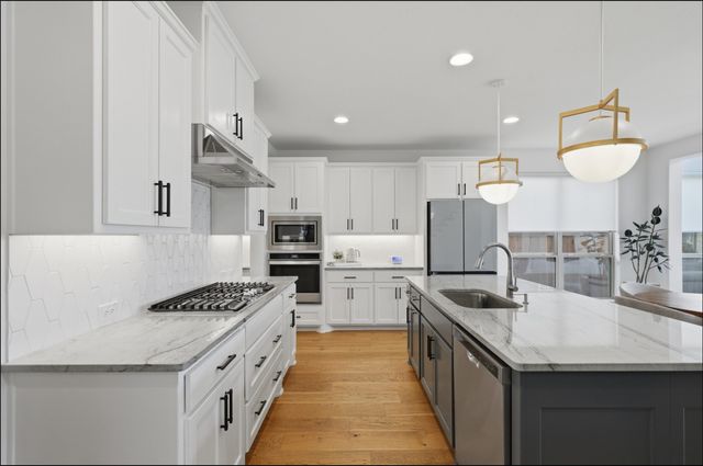 1724 Sir Dustin Lane, Carrollton, TX 75010