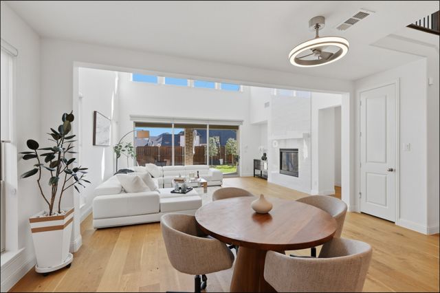 1724 Sir Dustin Lane, Carrollton, TX 75010