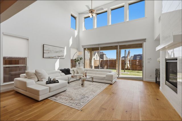 1724 Sir Dustin Lane, Carrollton, TX 75010