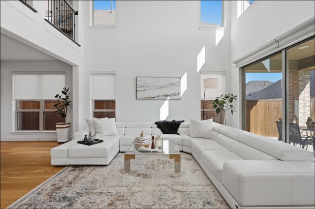 1724 Sir Dustin Lane, Carrollton, TX 75010