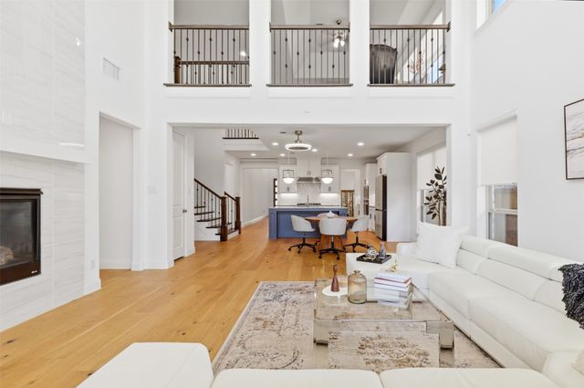 1724 Sir Dustin Lane, Carrollton, TX 75010