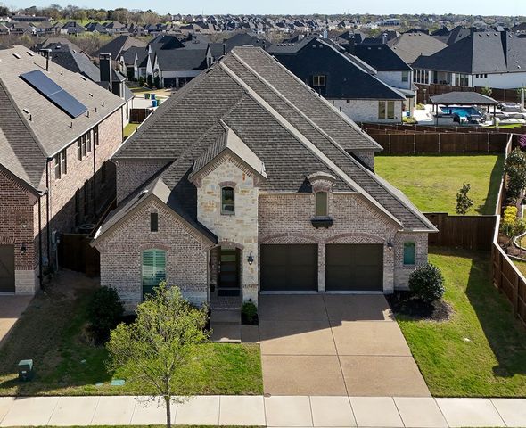 1724 Sir Dustin Lane, Carrollton, TX 75010