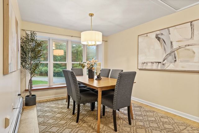14 Belmont Dr, Chelmsford, MA 01824