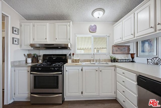 1536 S State Street 159, Hemet, CA 92543