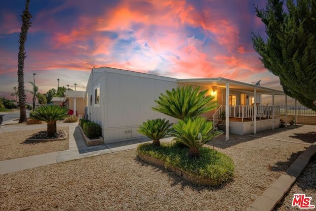 1536 S State Street 159, Hemet, CA 92543