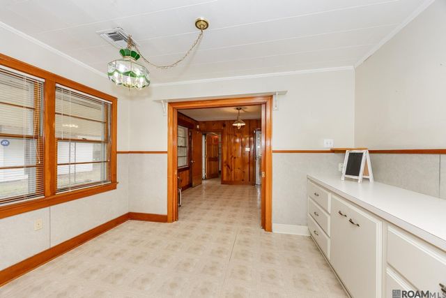 819 Ave F, Port Allen, LA 70767