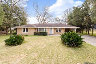 819 Ave F, Port Allen, LA 70767