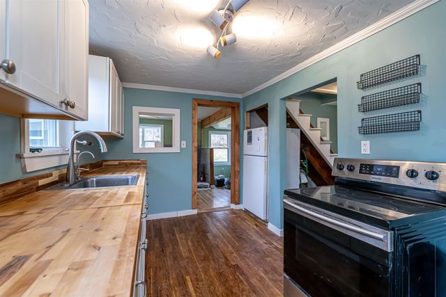 1406 Winona Road, New Hampton, NH 03256