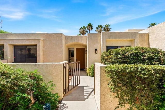 200 E Racquet Club Road 18, Palm Springs, CA 92262
