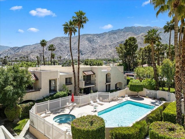 200 E Racquet Club Road 18, Palm Springs, CA 92262
